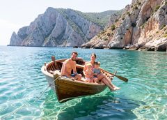Sortie en bateau en Corse avec enfants : préparer une journée réussie Sortie en bateau en Corse avec enfants : préparer une journée réussie