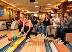 Bowling à Oléron en groupe : organiser une partie réussie à 8